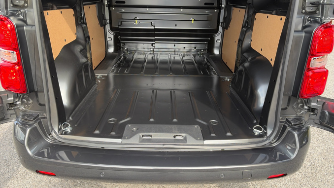 Vauxhall Vivaro L1 Diesel 1.5 Turbo D 120 Pro H1 Van - Image 12